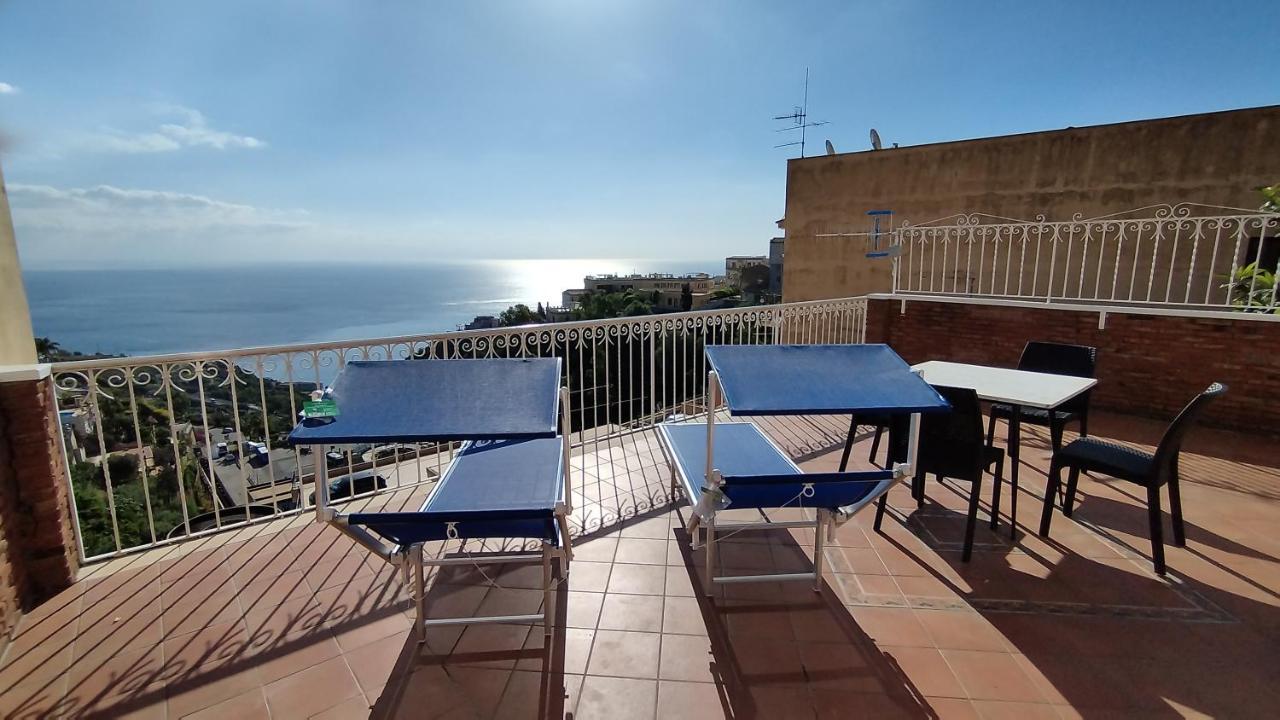 Casa Carmela Panoramic Center Apartment Taormina Exterior photo